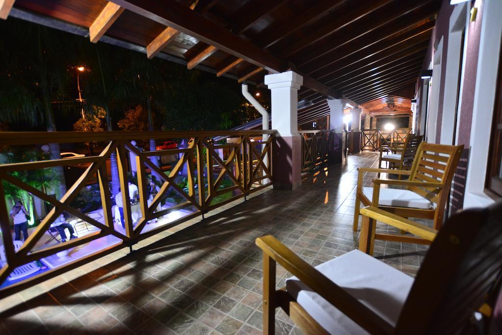 Akwati Suites Iguazu Пуэрто-Игуасу Экстерьер фото